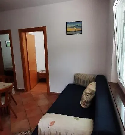 Lägenhetshotell Dobra Family 3*