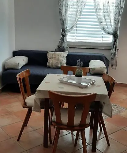 Dobra Family Aparthotel 3*